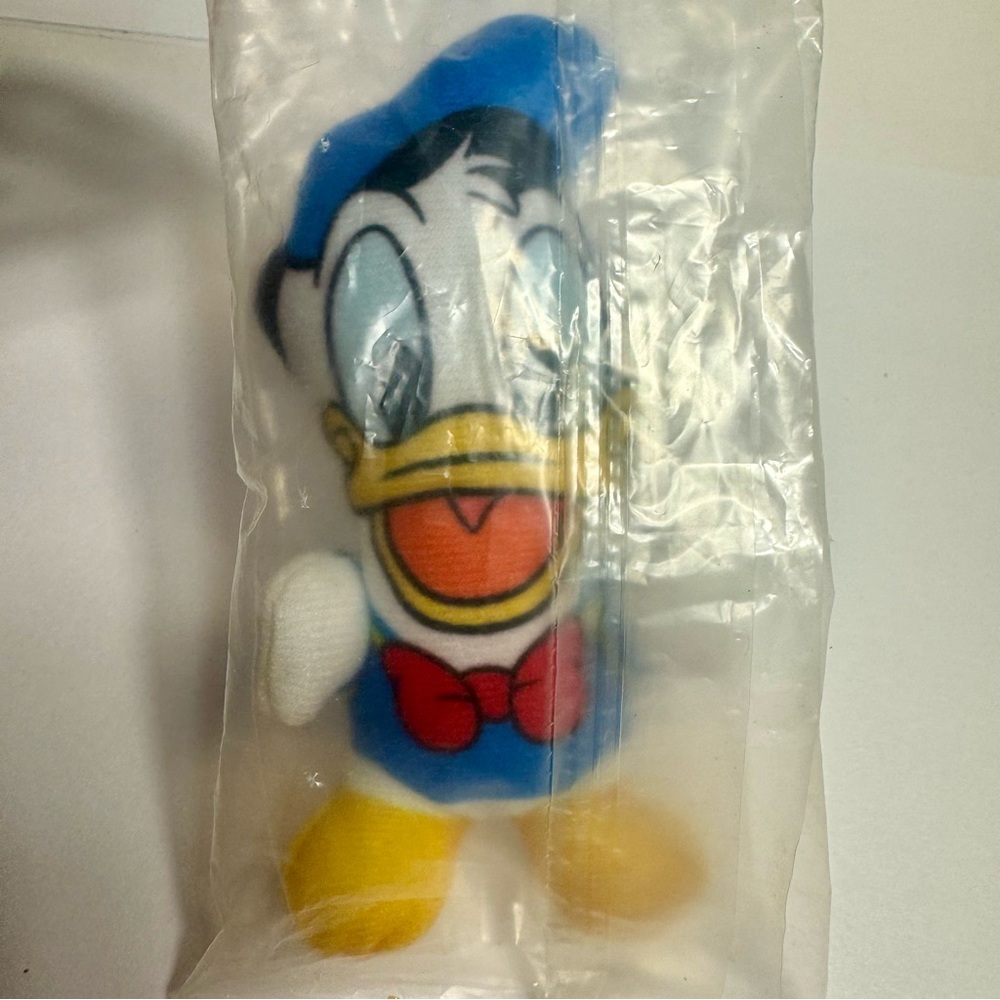 Donald Duck Kellogg’s 2008 Cereal Promo Walt Disney World Mini Stuffed Plush Toy
